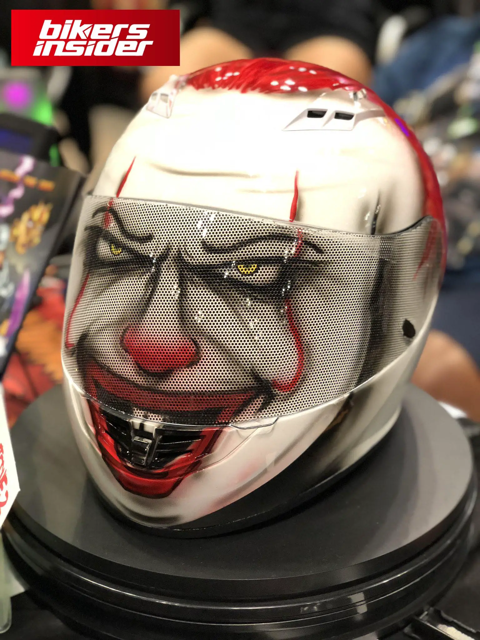 it-clown-motorcycle-helmet