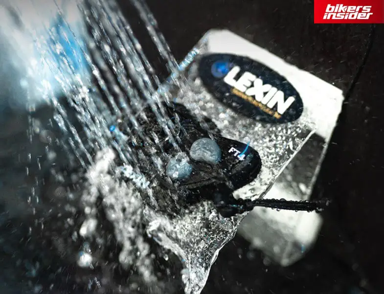 Lexin LX-FT4 Bluetooth headset features a IP67 waterproof certification.