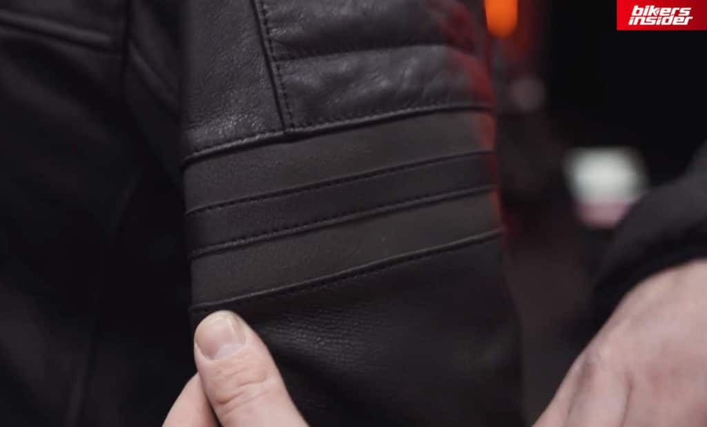 The reflective strips on the Hawkeye jackets feature the Carbon Black texture just so that they don't feel out of place.
