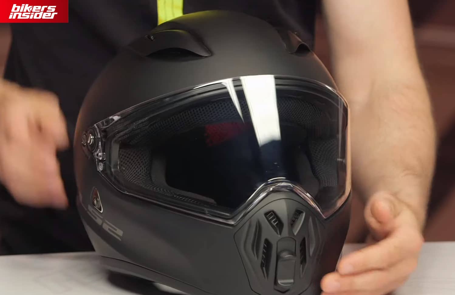 LS2 Street Fighter Helmet Review - One Of The Safest Streetfighter ...