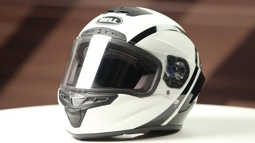 Top 10 Safest Motorcycle Helmets For 2021/2022! - Bikers Insider