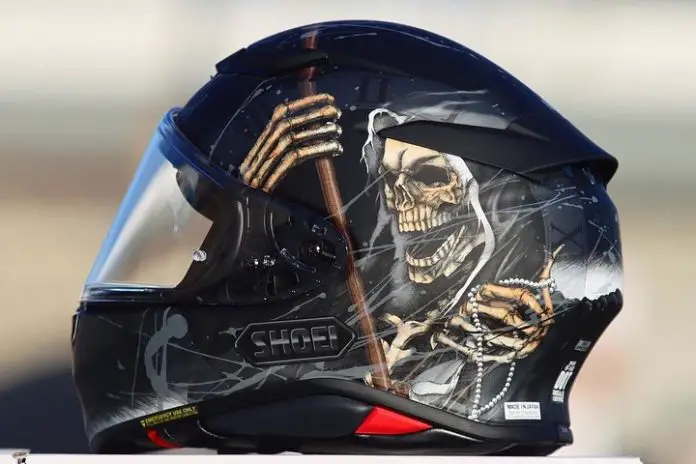 Top 10 Safest Motorcycle Helmets For 2021/2022! - Bikers Insider