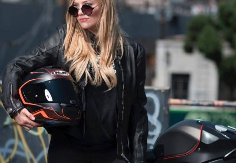 Can You Wear a Motorbike Helmet With Glasses?