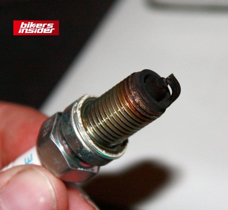 Bad spark plug in motorcycle troubleshooting guide